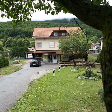 Apartmani Ruza Красно Поле Екстериор снимка