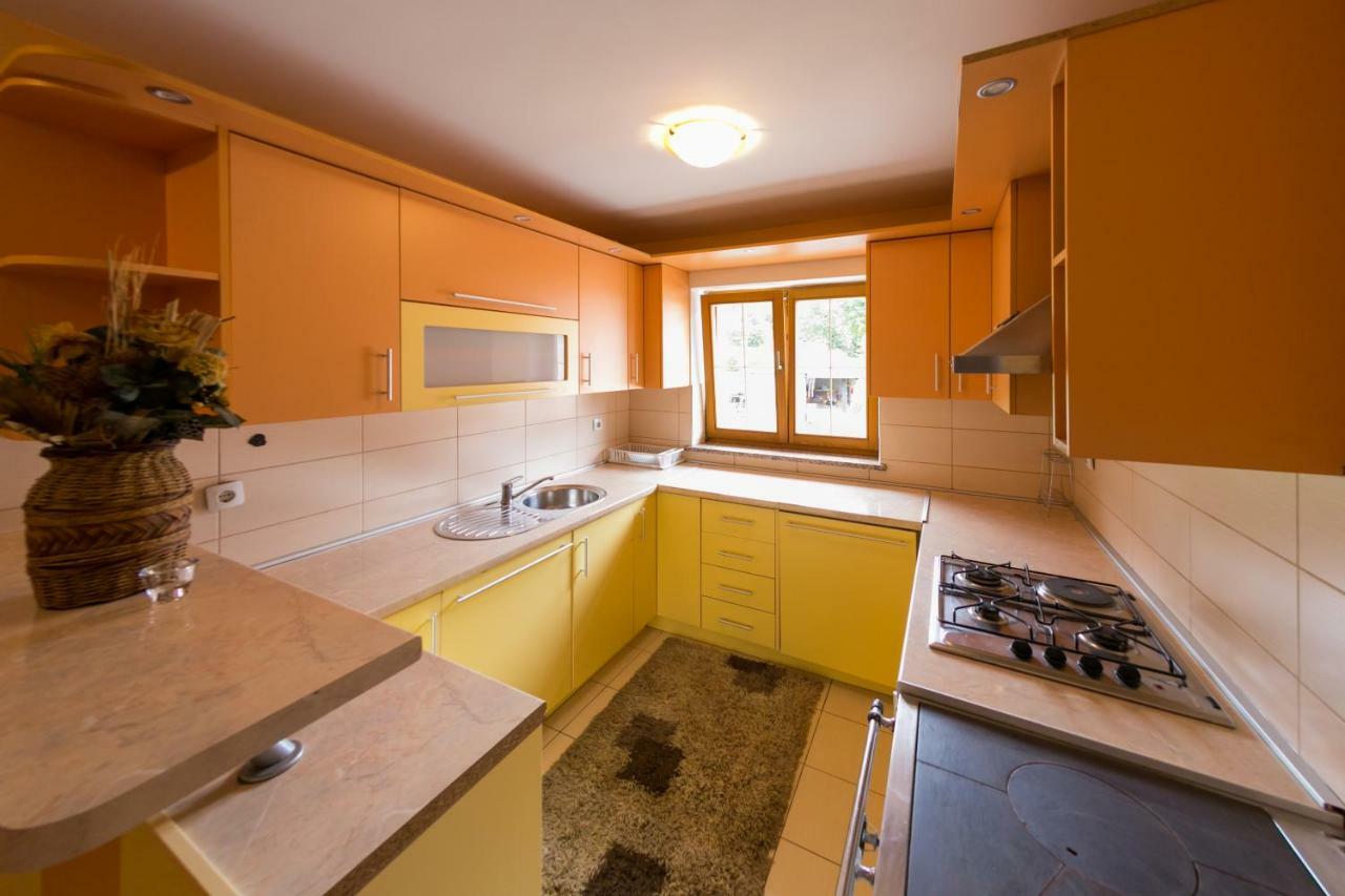 Apartmani Ruza Красно Поле Екстериор снимка