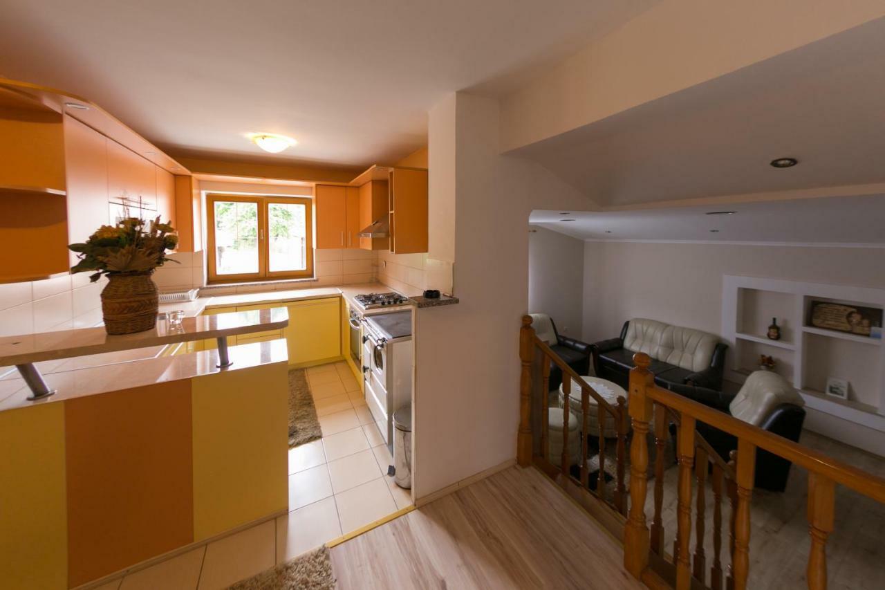 Apartmani Ruza Красно Поле Екстериор снимка