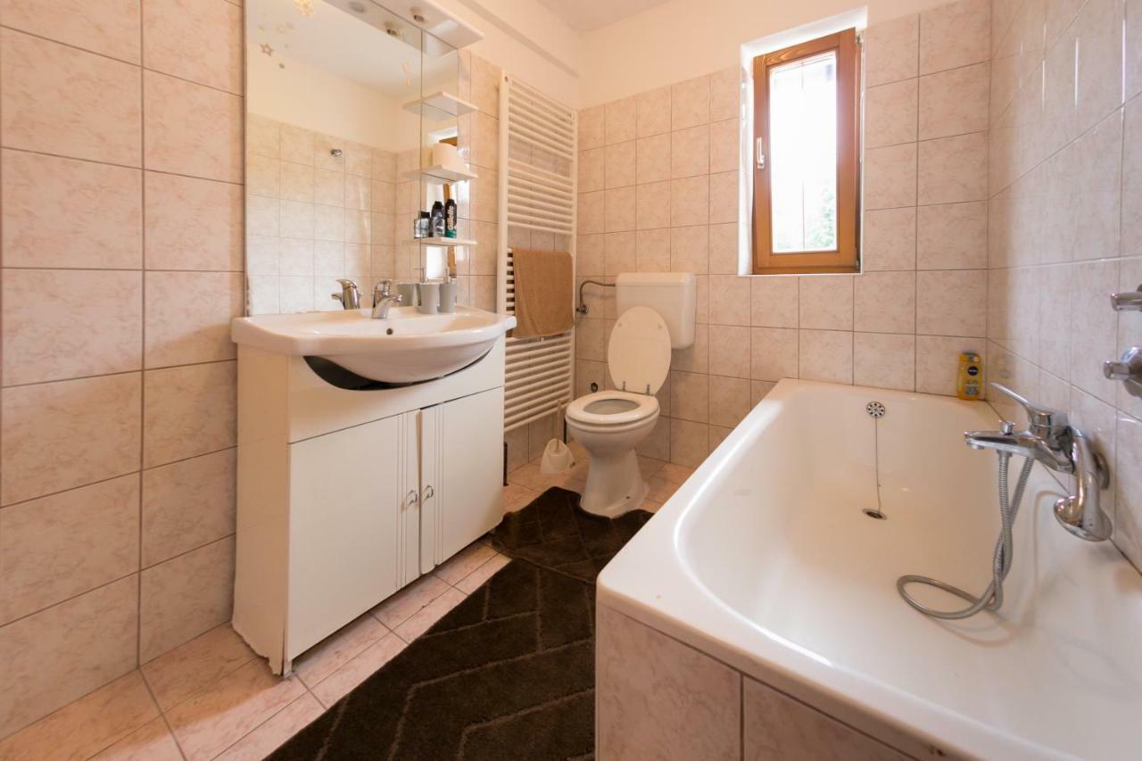 Apartmani Ruza Красно Поле Екстериор снимка