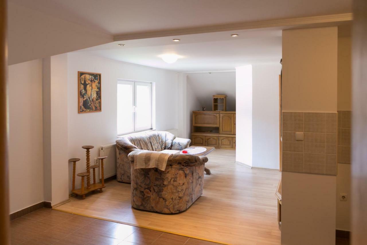 Apartmani Ruza Красно Поле Екстериор снимка